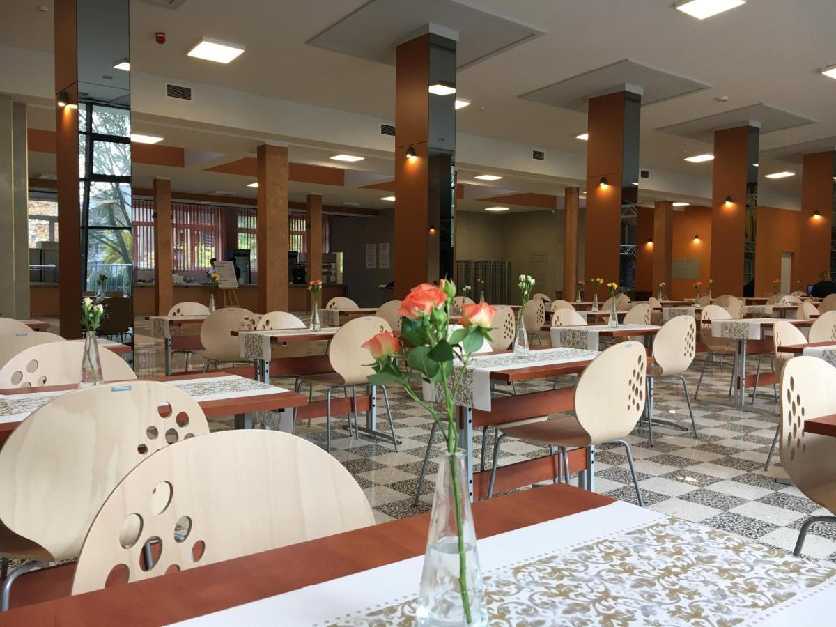Piast Hotele Studenckie Cracovia Exterior foto